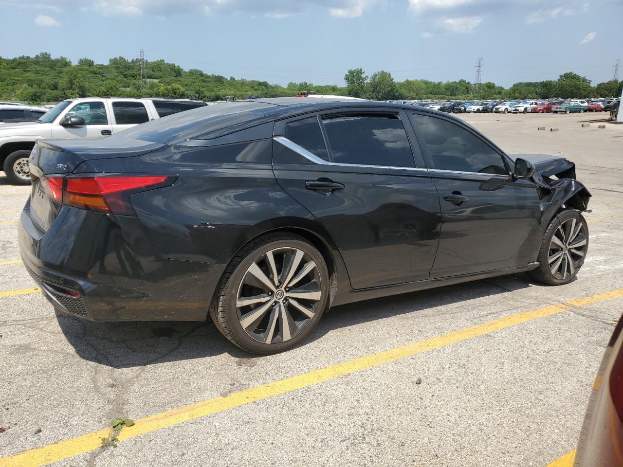 2021 Nissan Altima Sr - Image 3