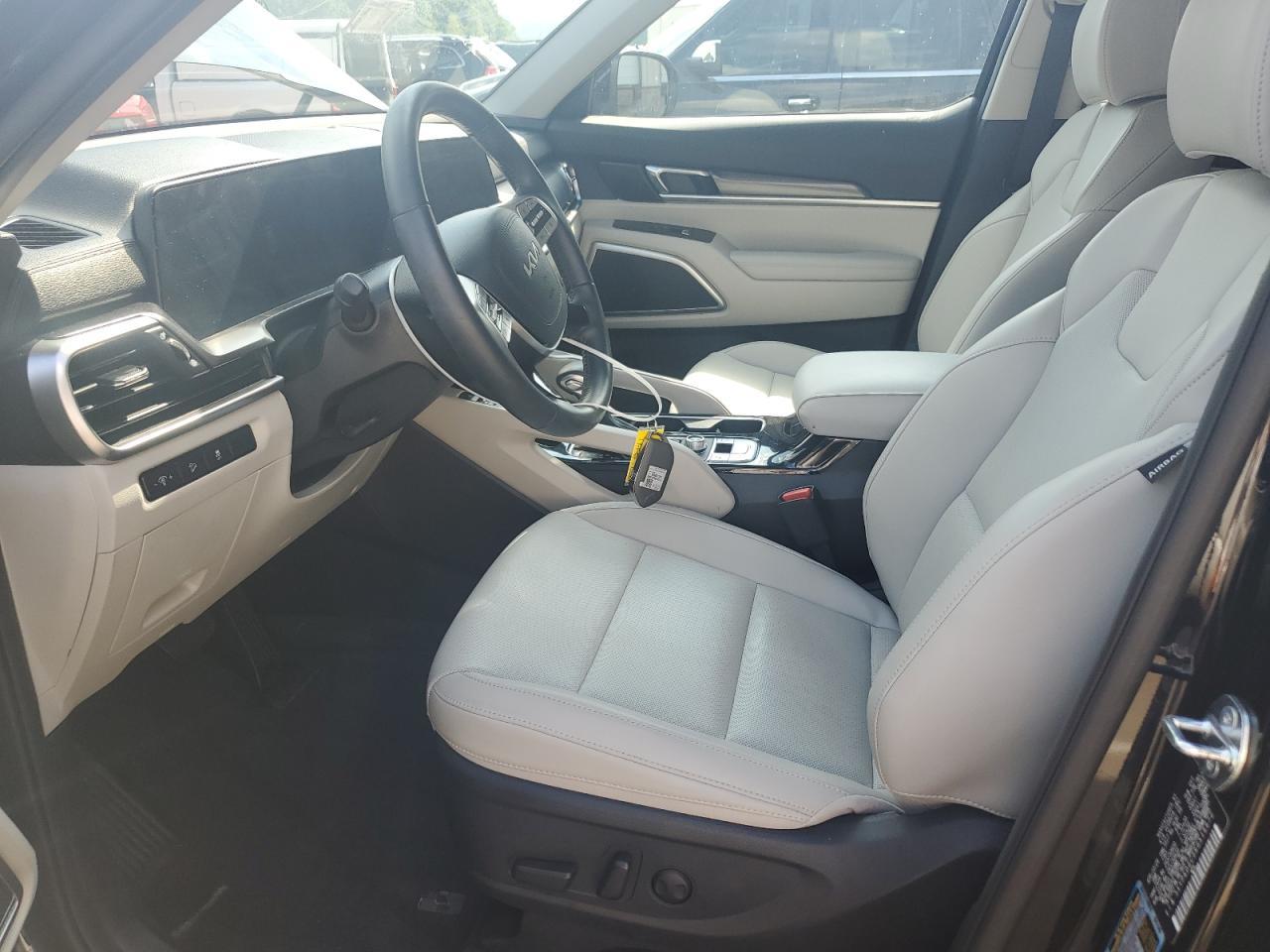 2024 Kia Telluride S - Image 7