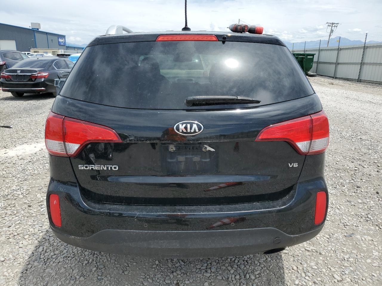 2015 Kia Sorento Lx - Image 6