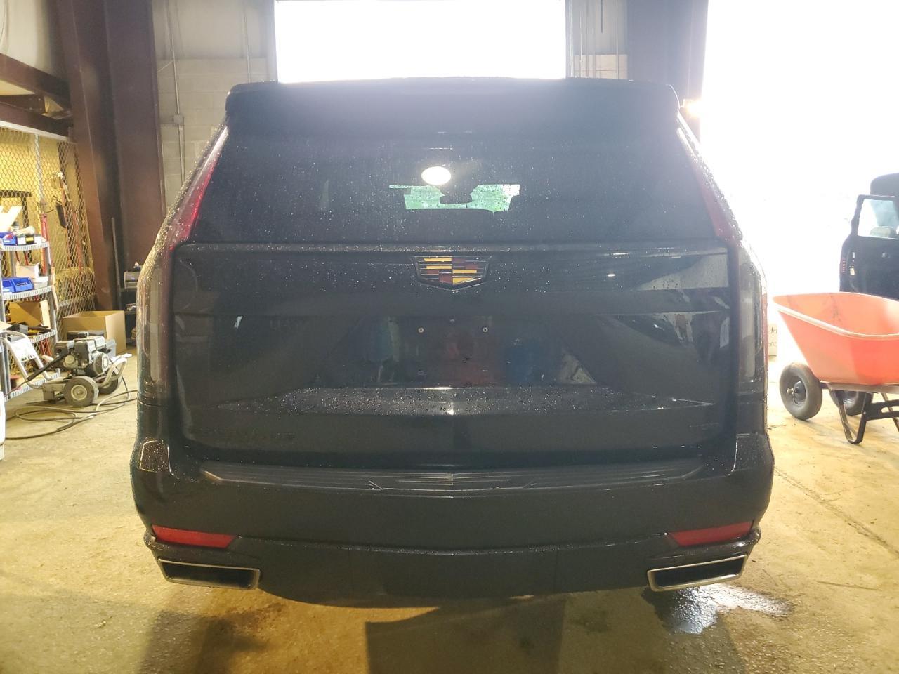 2024 Cadillac Escalade Esv Luxury - Image 6