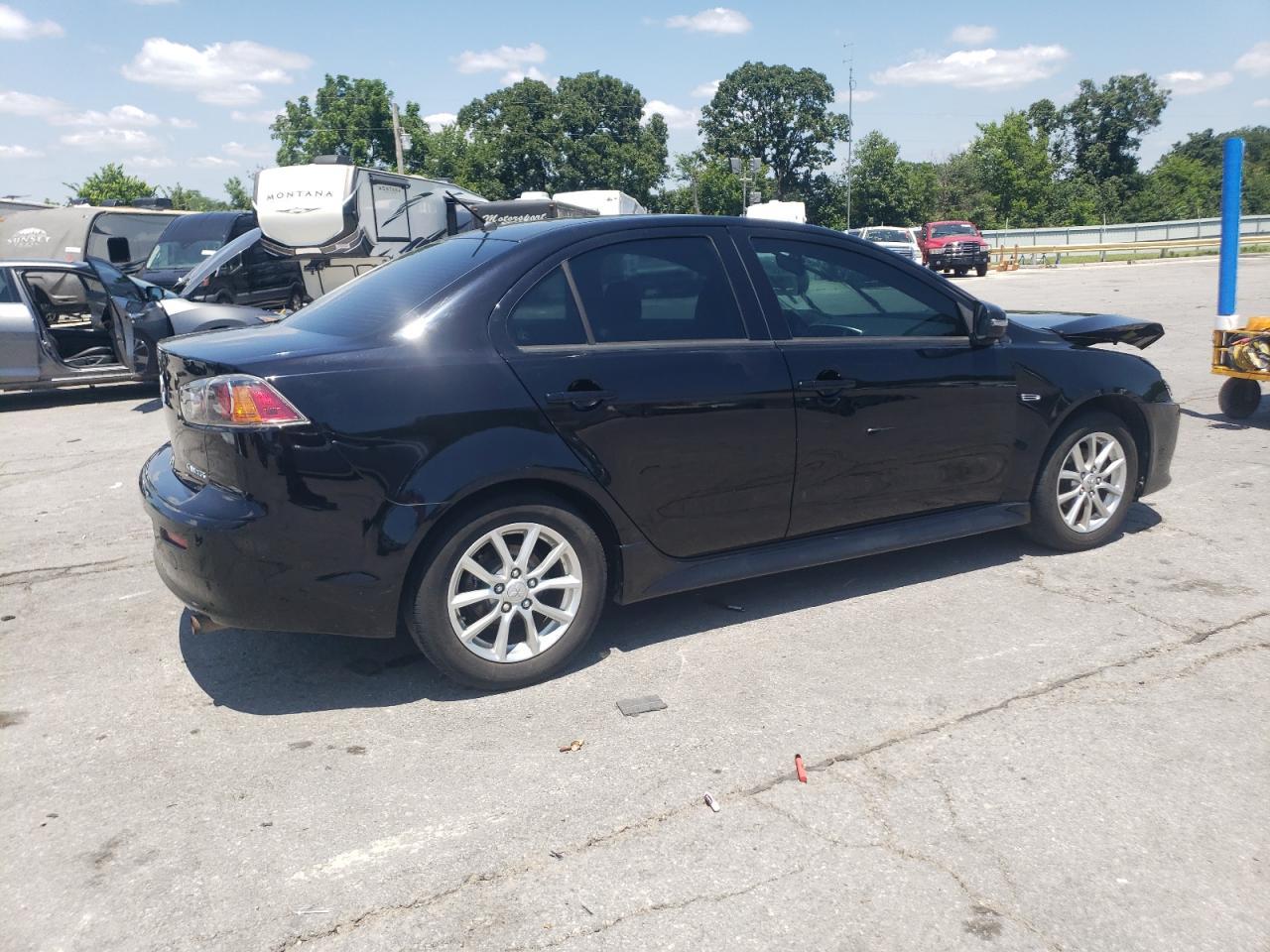 2016 Mitsubishi Lancer Es - Фото 3