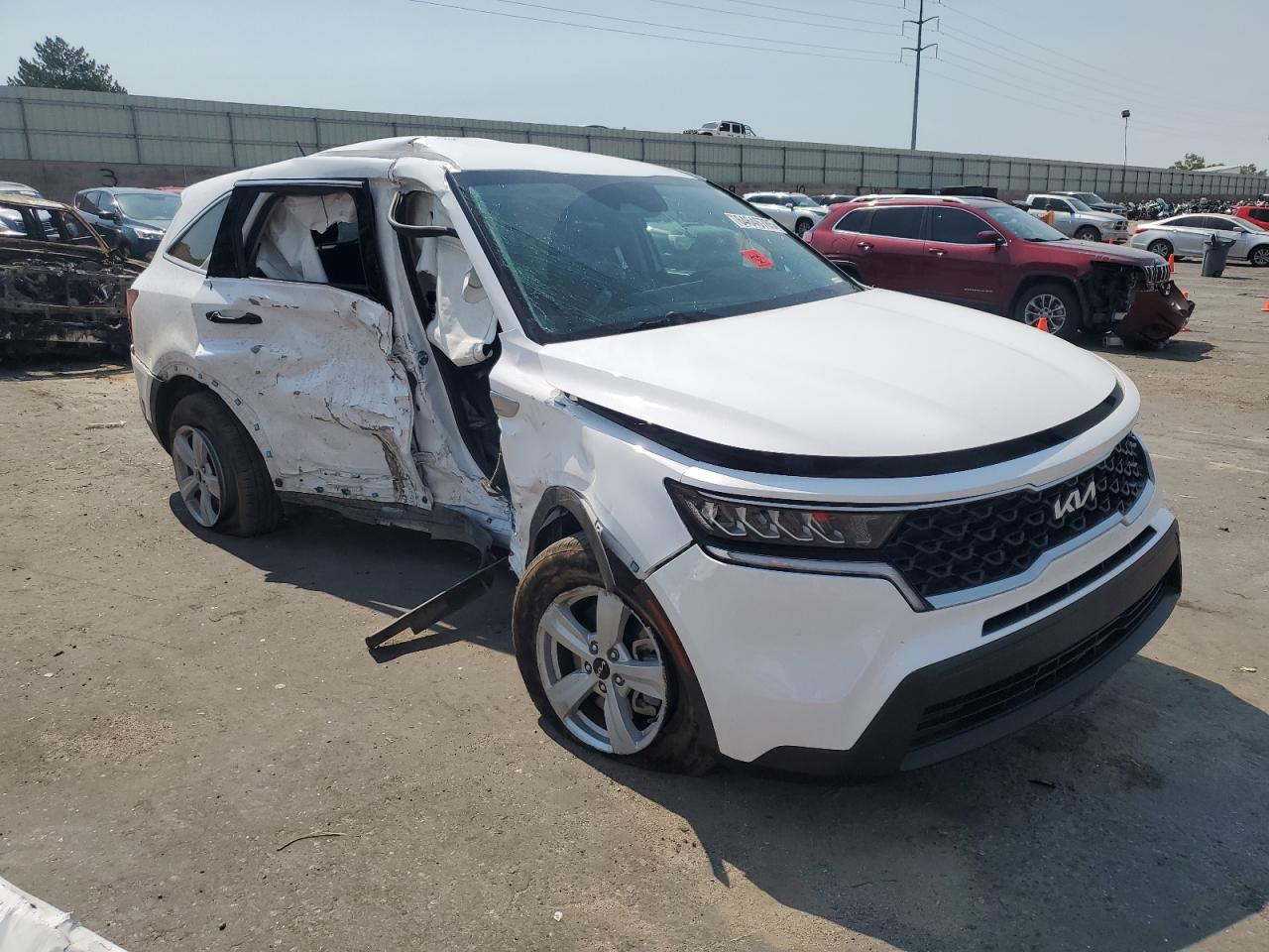 2023 Kia Sorento Lx - Image 4