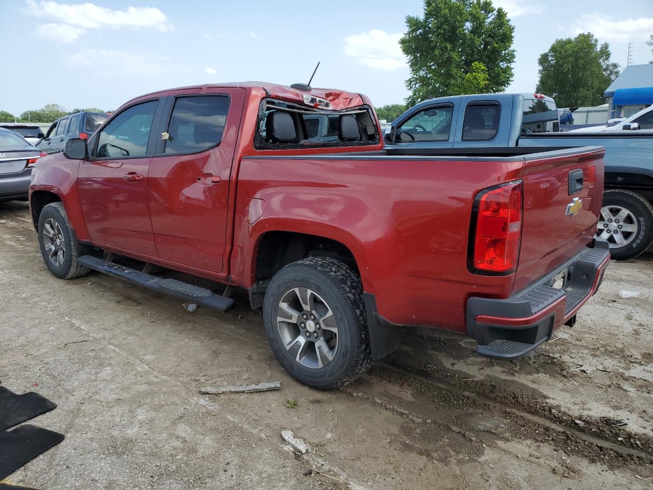 2016 Chevrolet Colorado Z71 - Image 2
