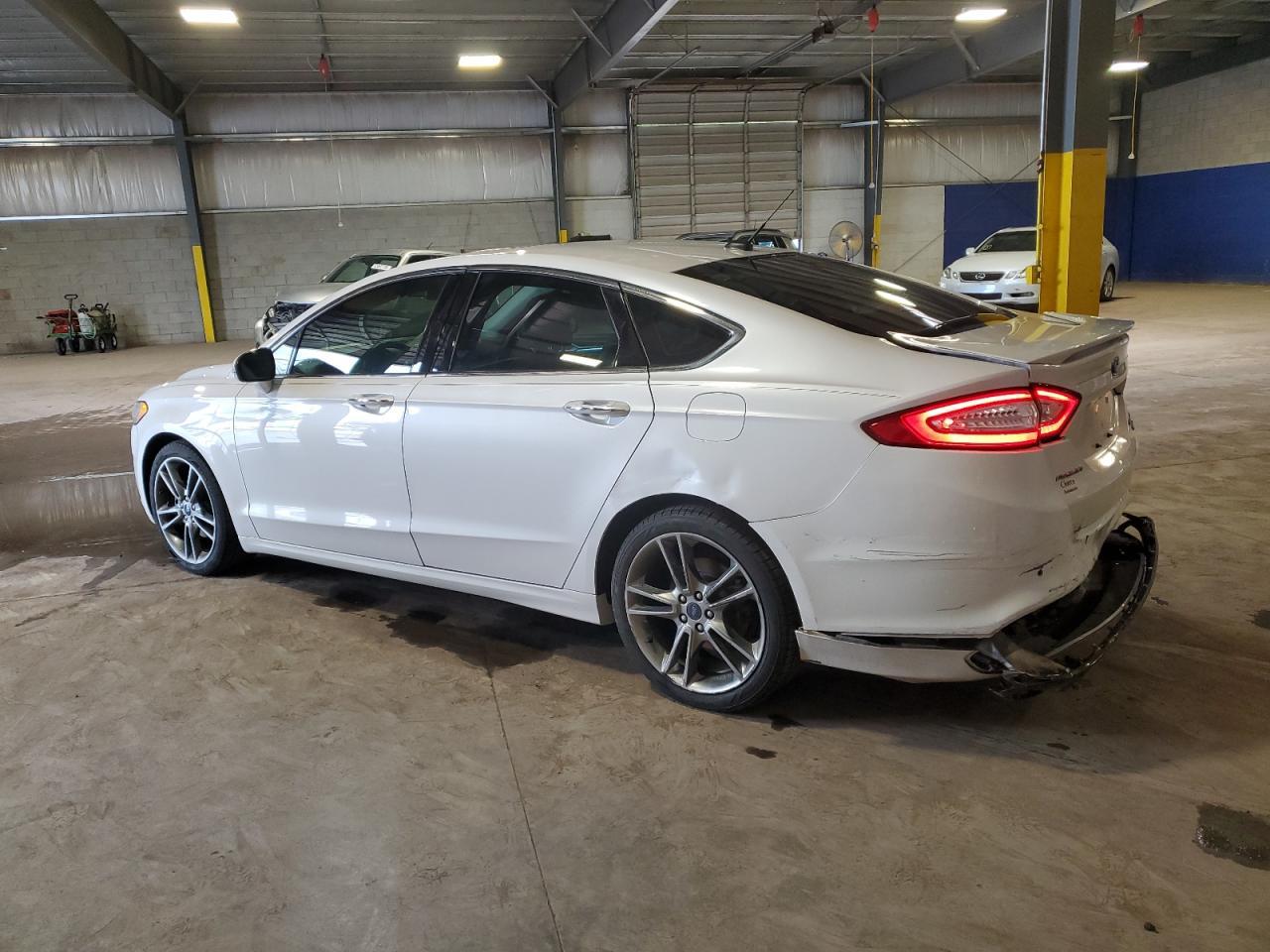 2016 Ford Fusion Titanium - Image 2