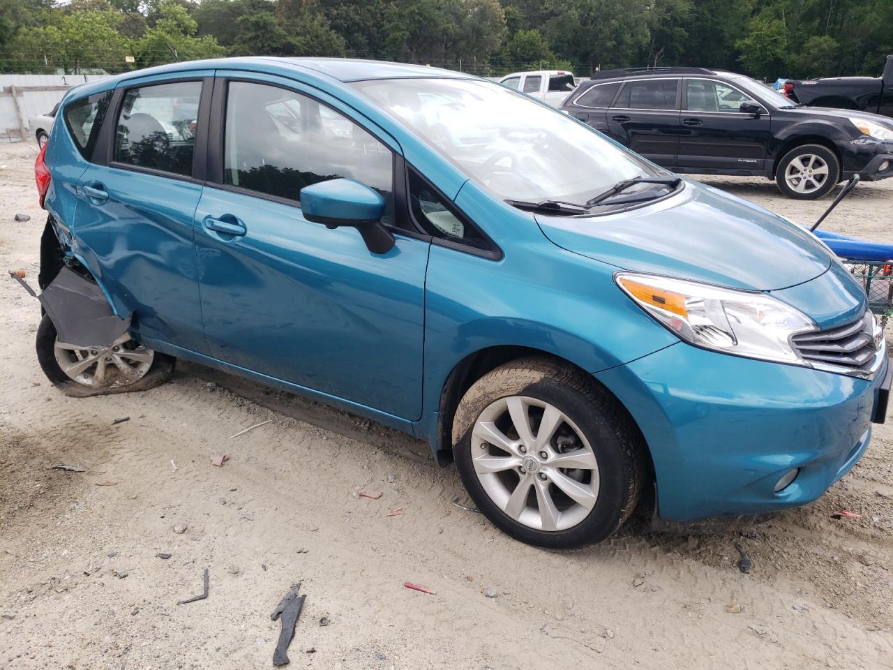 2015 Niss Versa Note - Image 4