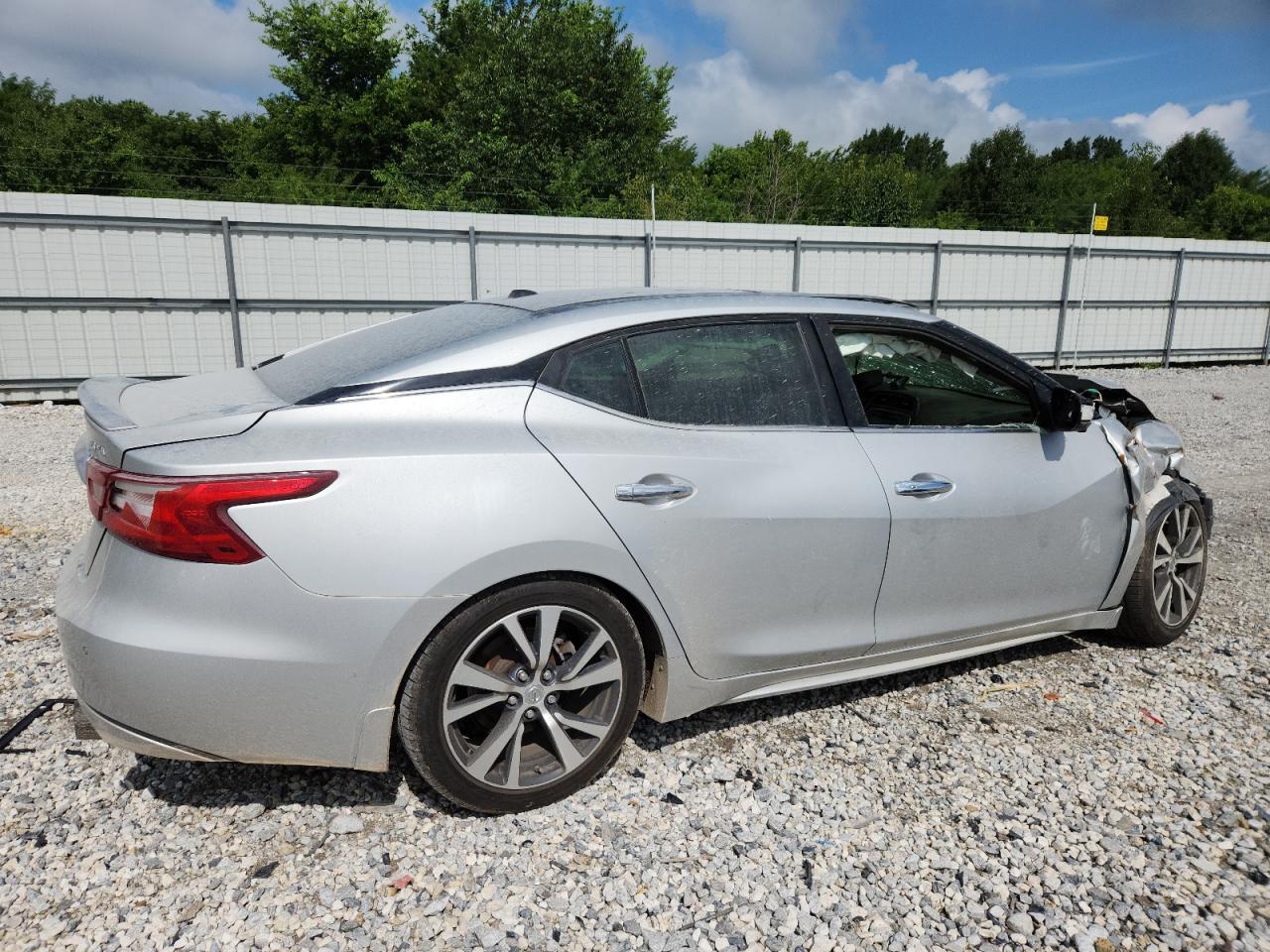 2017 Nissan Maxima 3.5S - Фото 3