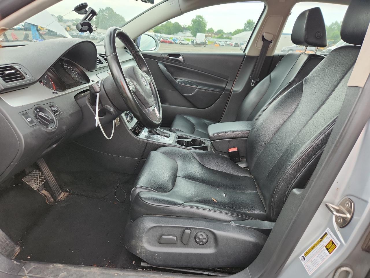 2010 Volkswagen Passat Komfort - Image 7