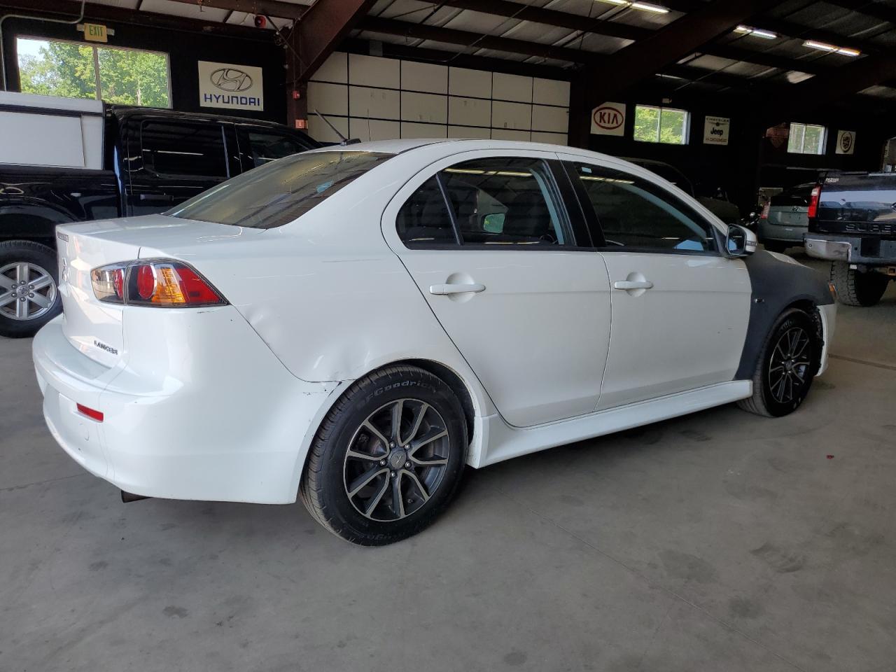2015 Mitsubishi Lancer Se - Фото 3