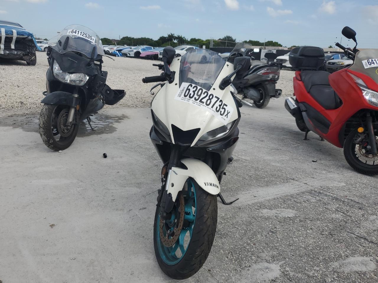 2024 Yamaha Yzfr3 A - Image 2