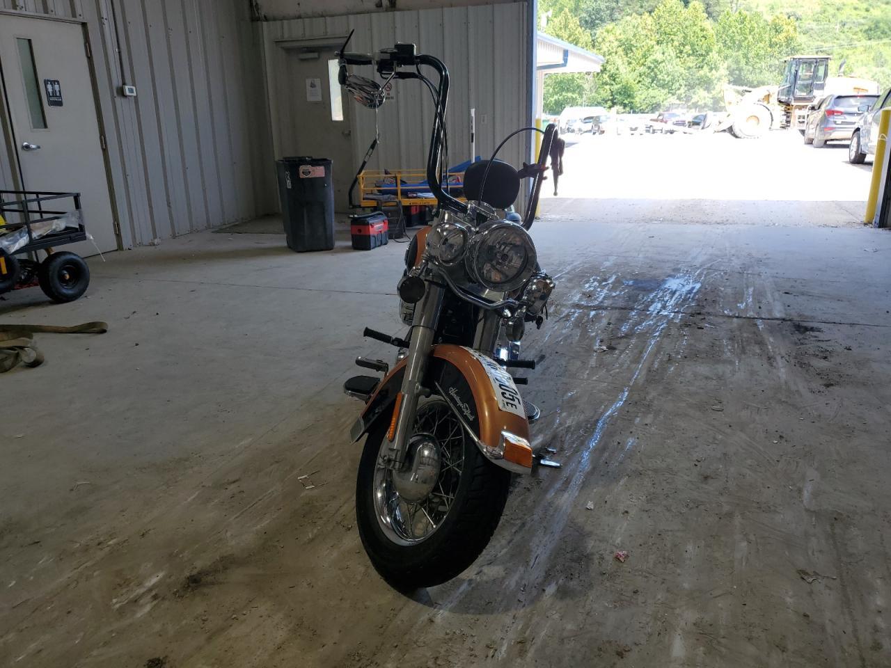 2008 Harley-Davidson Flstc 105Th Anniversary Edition - Image 2