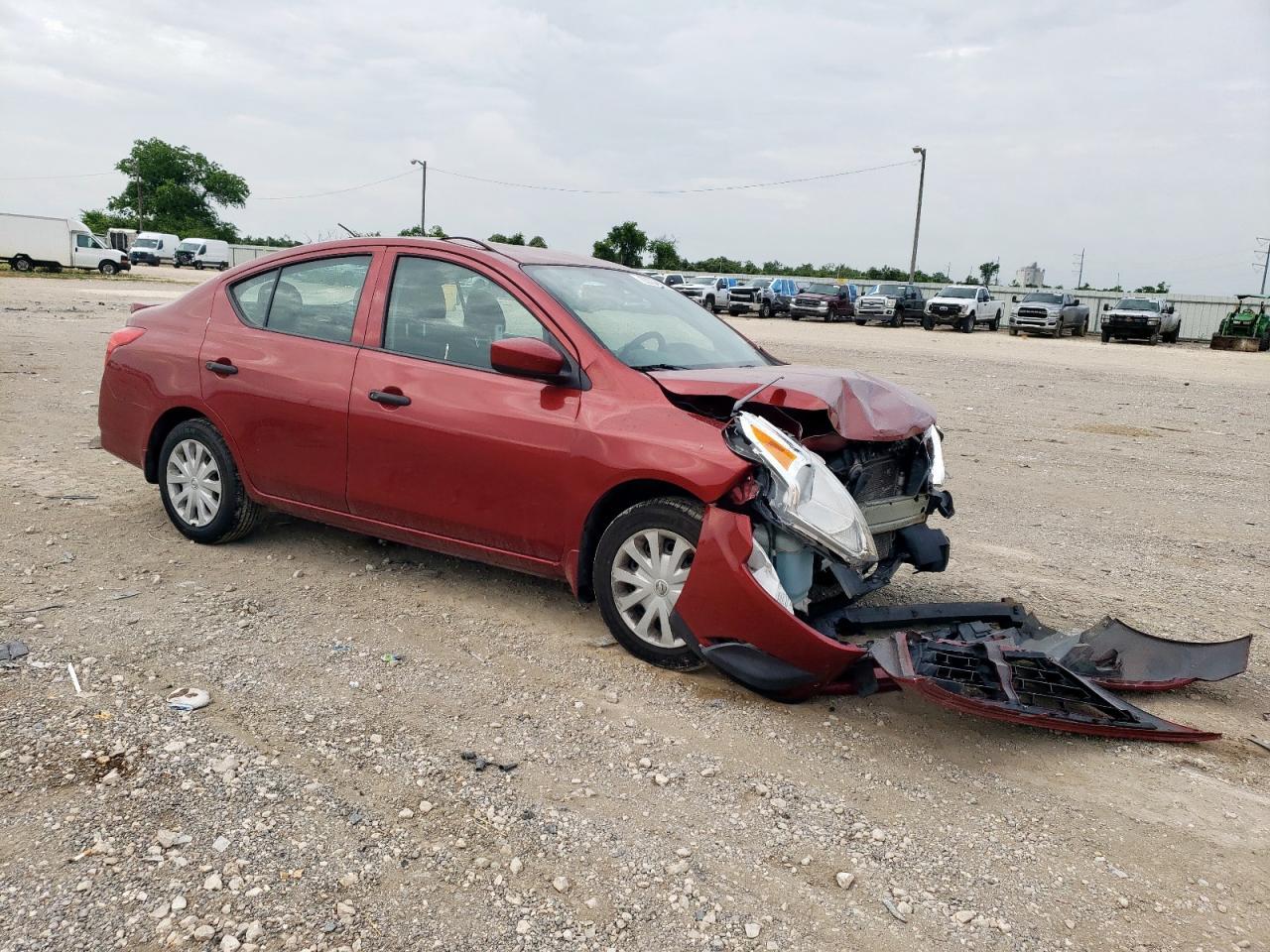 2018 Nissan Versa S - Фото 4