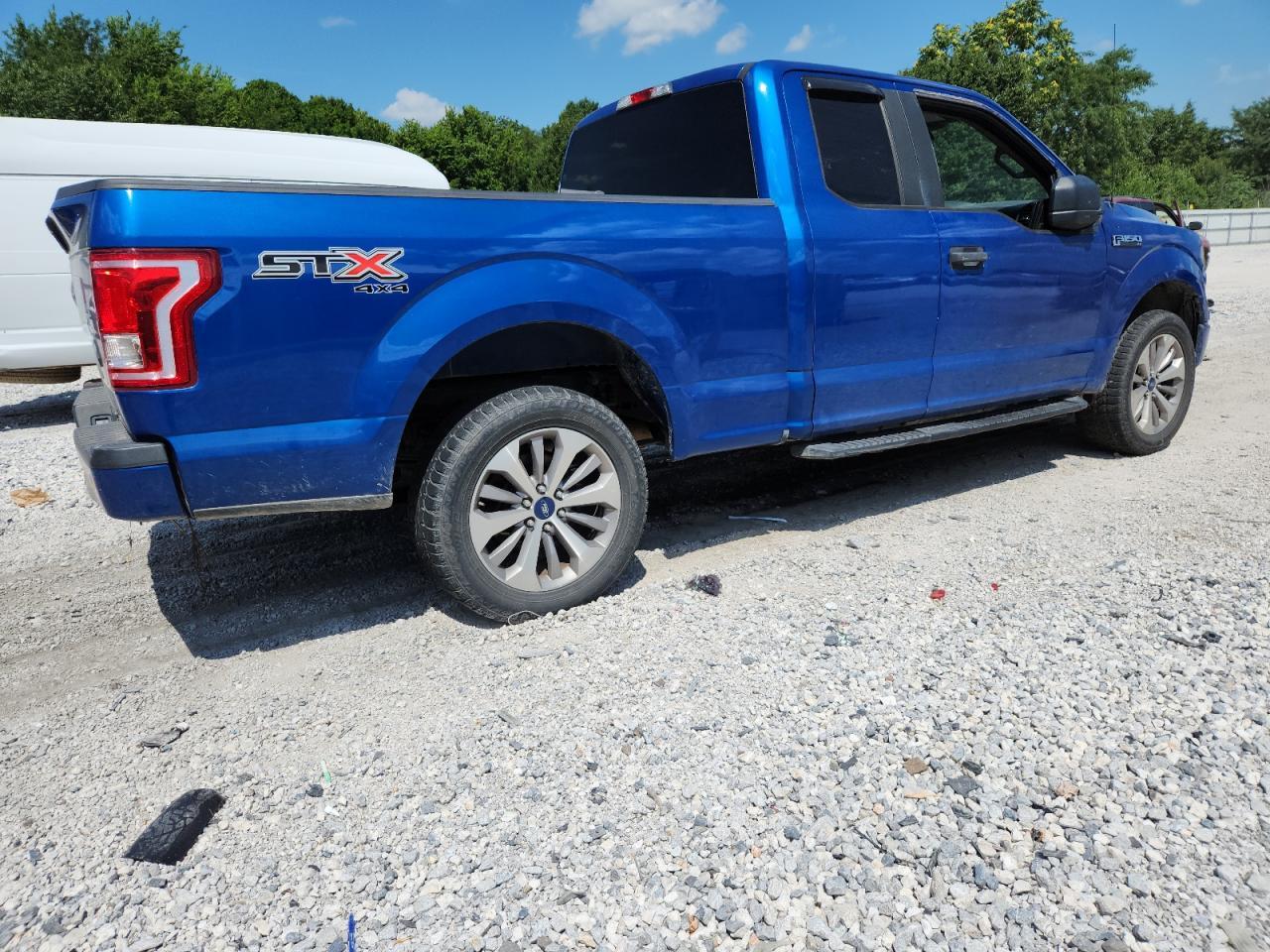 2017 Ford F150 Super Cab - Фото 3