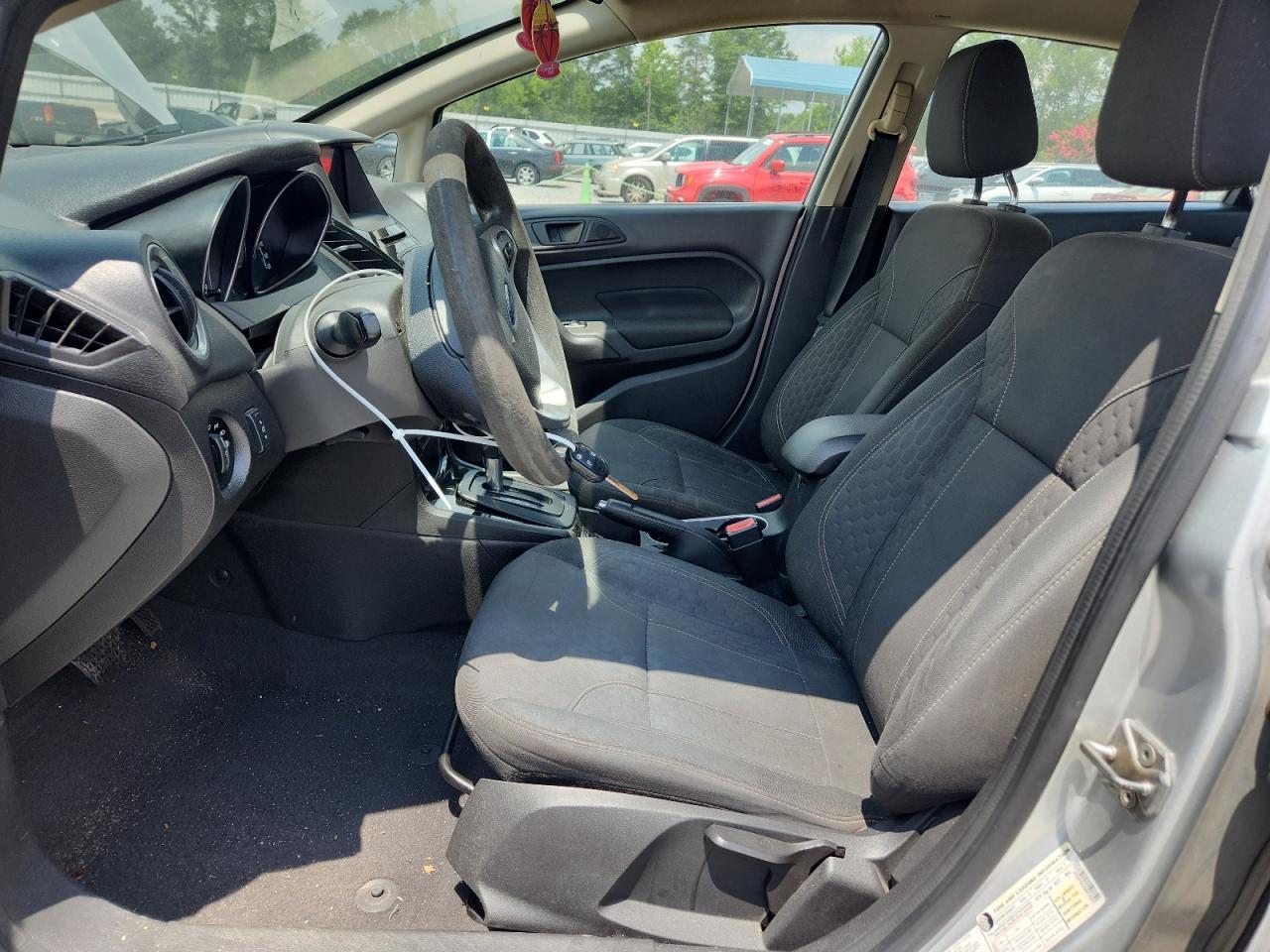2017 Ford Fiesta Se - Фото 7