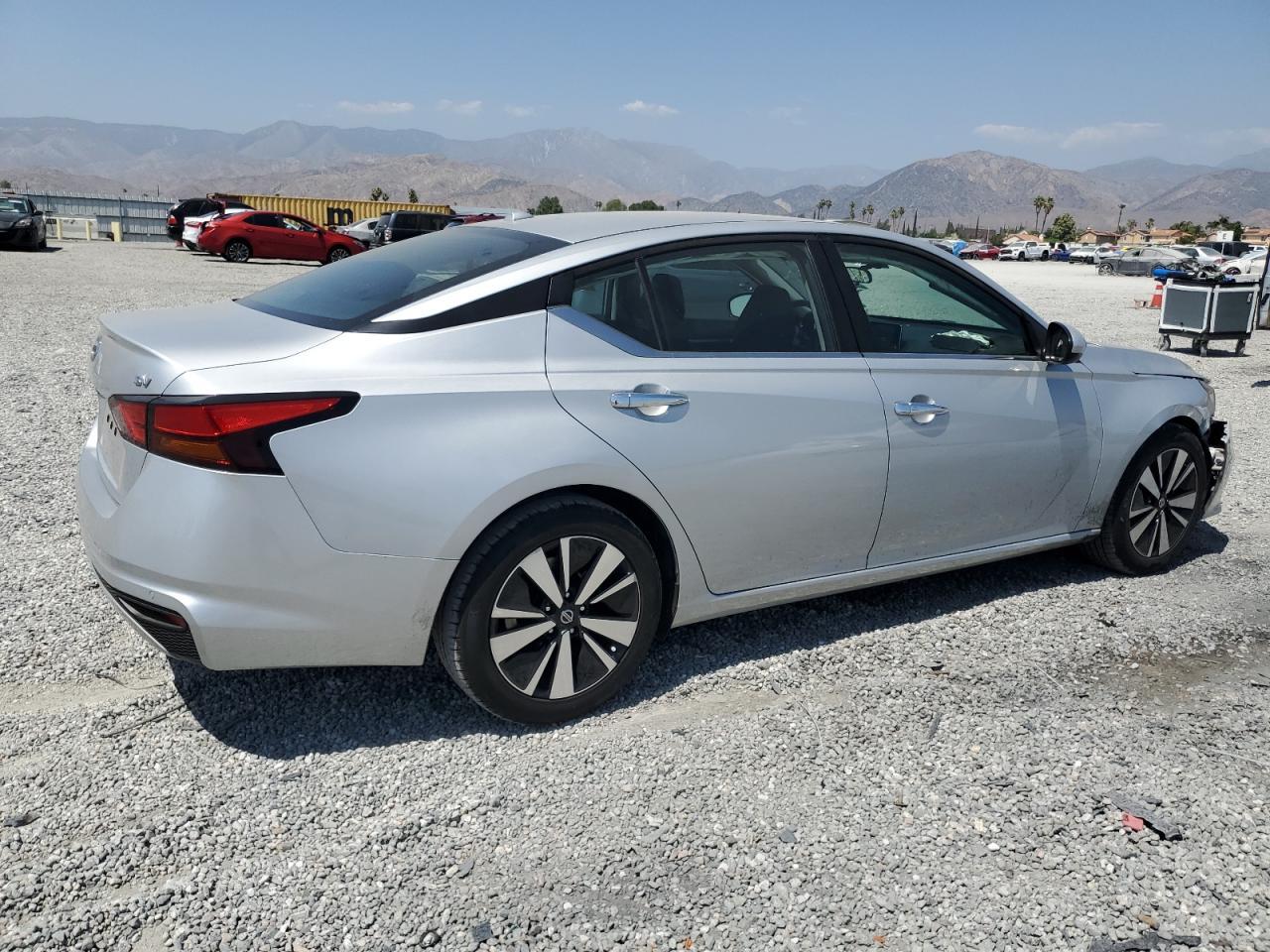 2021 Nissan Altima Sv - Фото 3