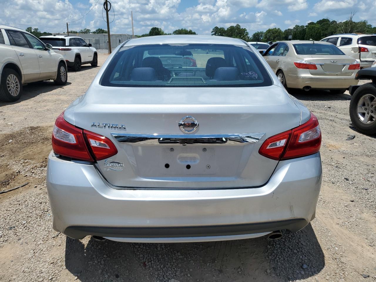 2017 Nissan Altima 2.5 - Image 6