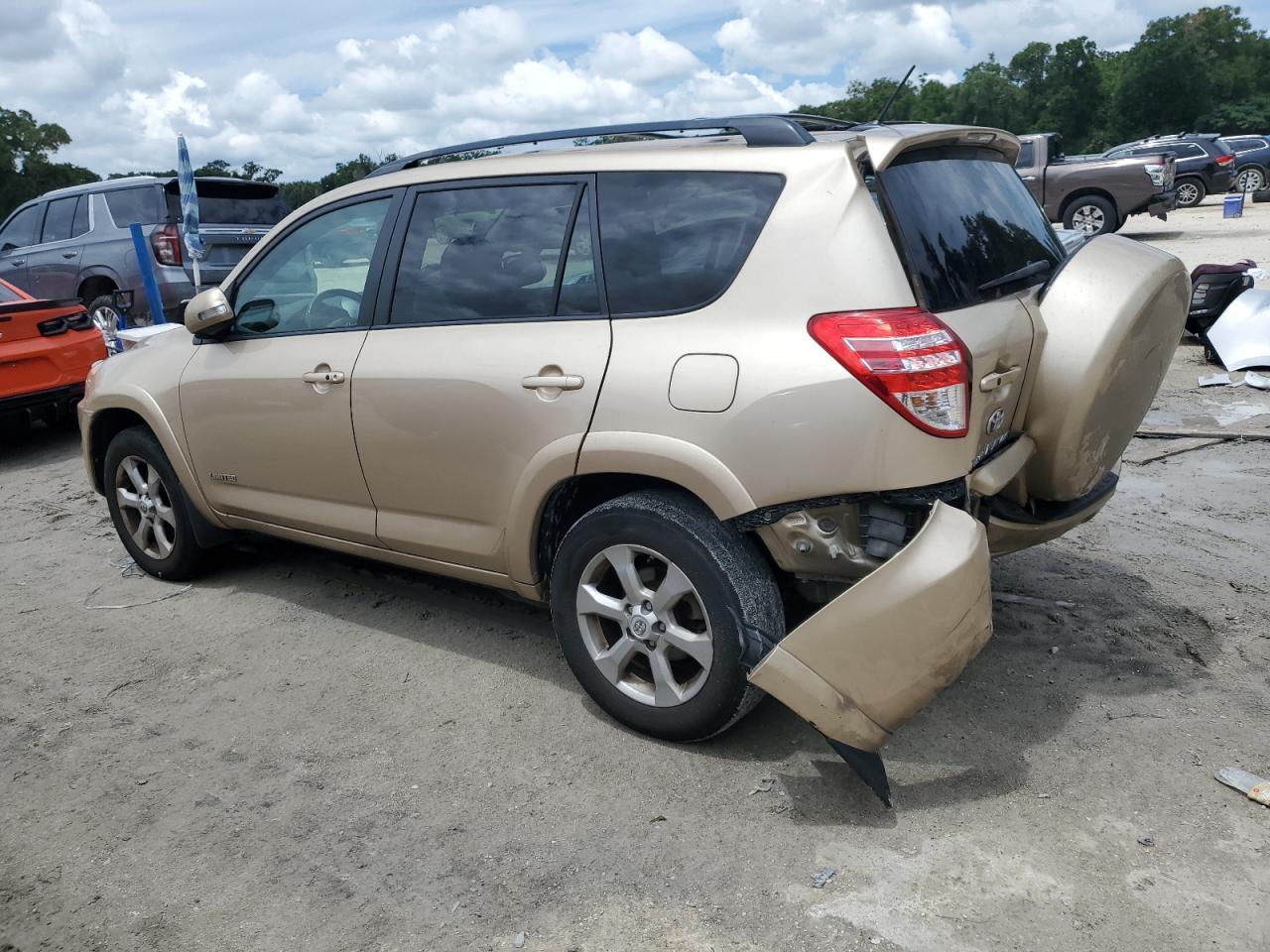 2010 Toyota Rav4 Limited - Фото 2