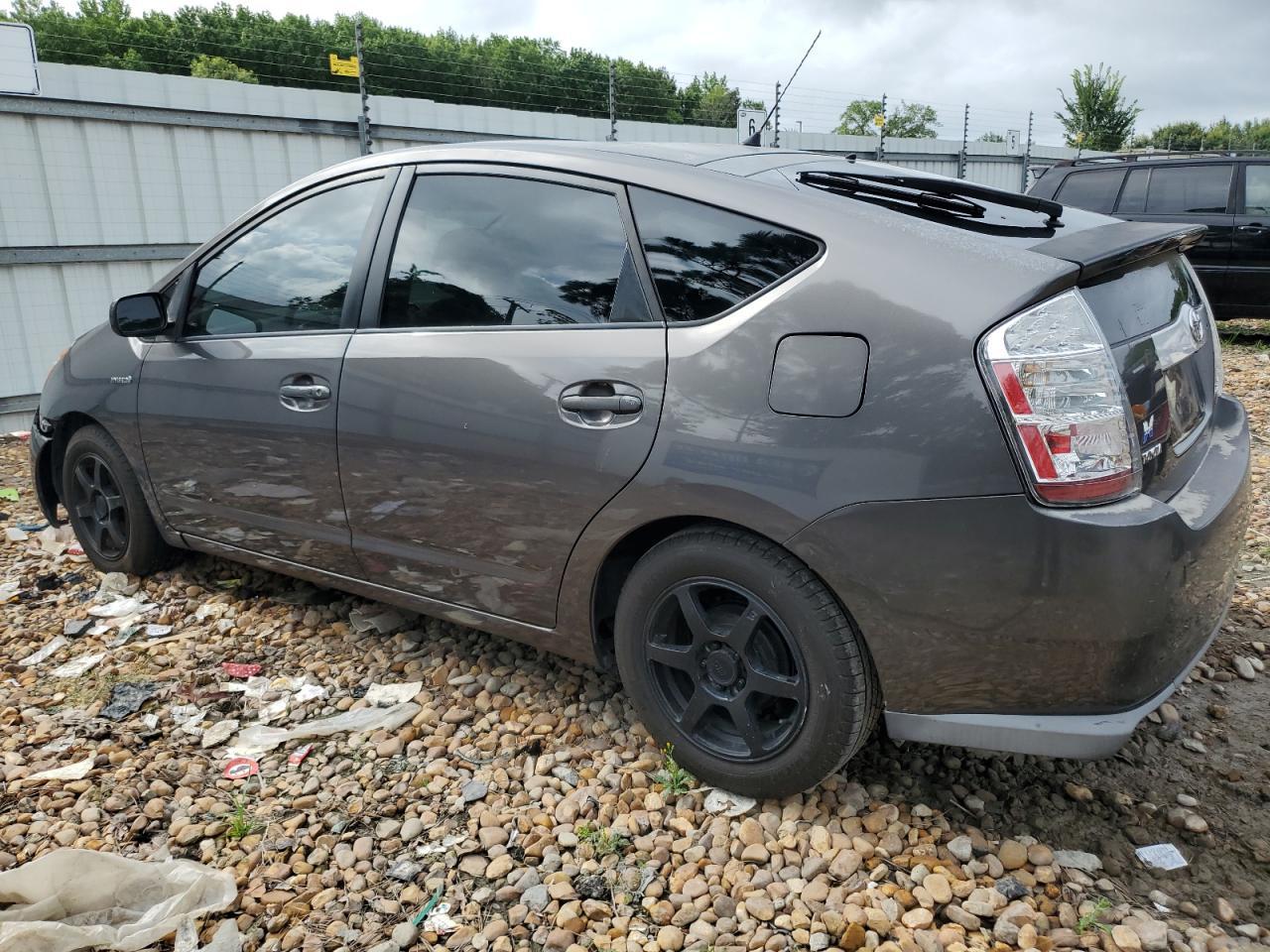 2007 Toyota Prius - Image 2
