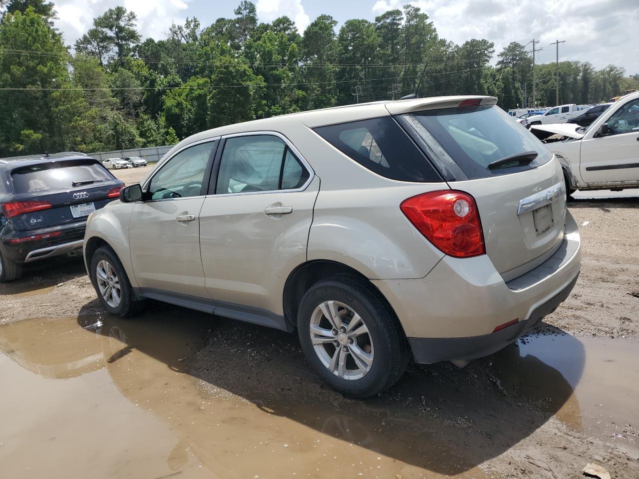 2013 Chevrolet Equinox Ls - Image 2