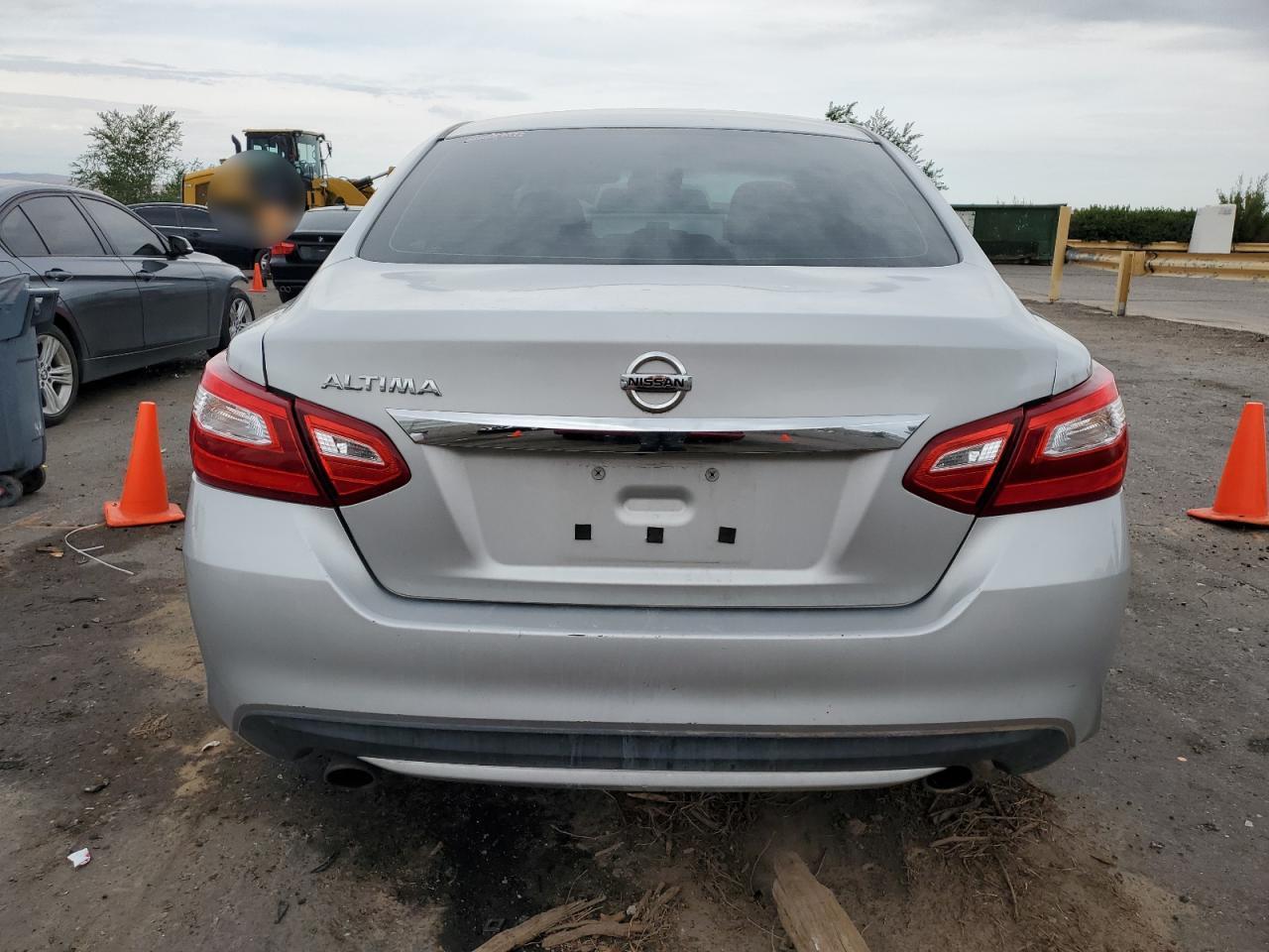 2016 Nissan Altima 2.5 - Image 6