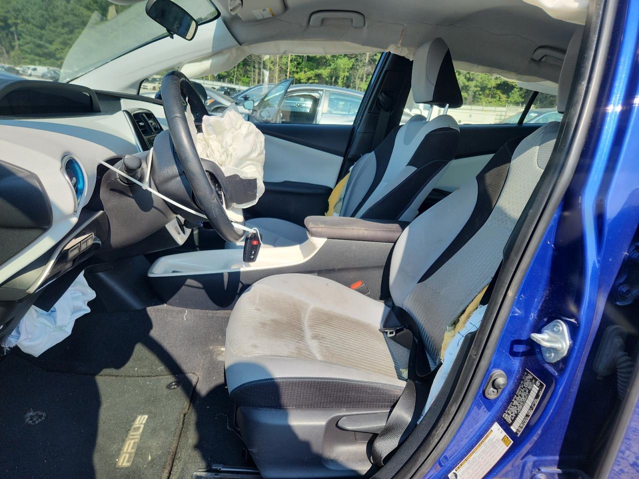 2018 Toyota Prius - Image 7
