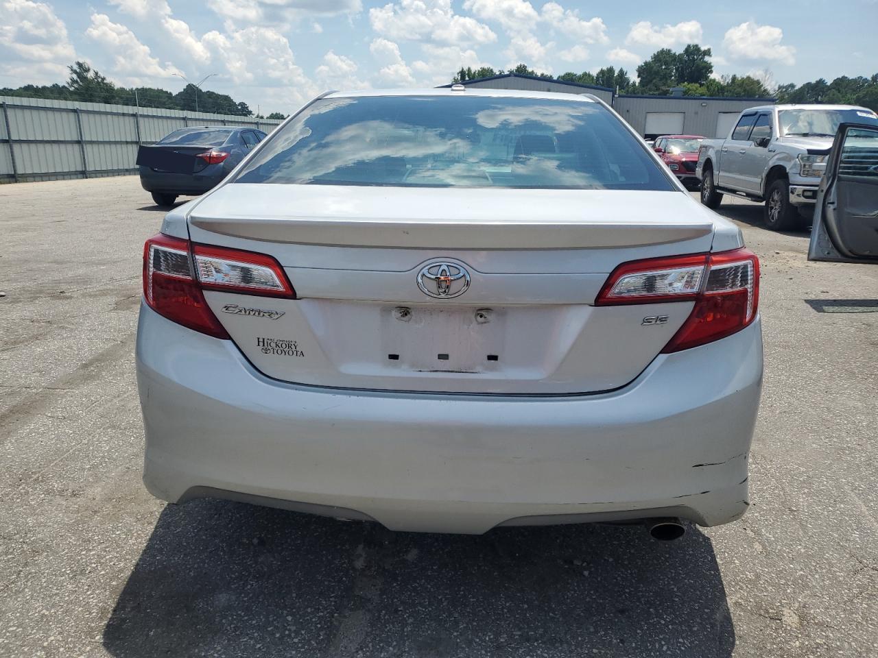2014 Toyota Camry Se - Фото 6