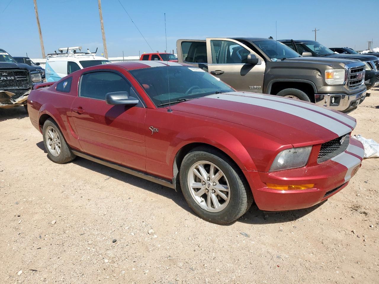 2005 Ford Mustang - Фото 4