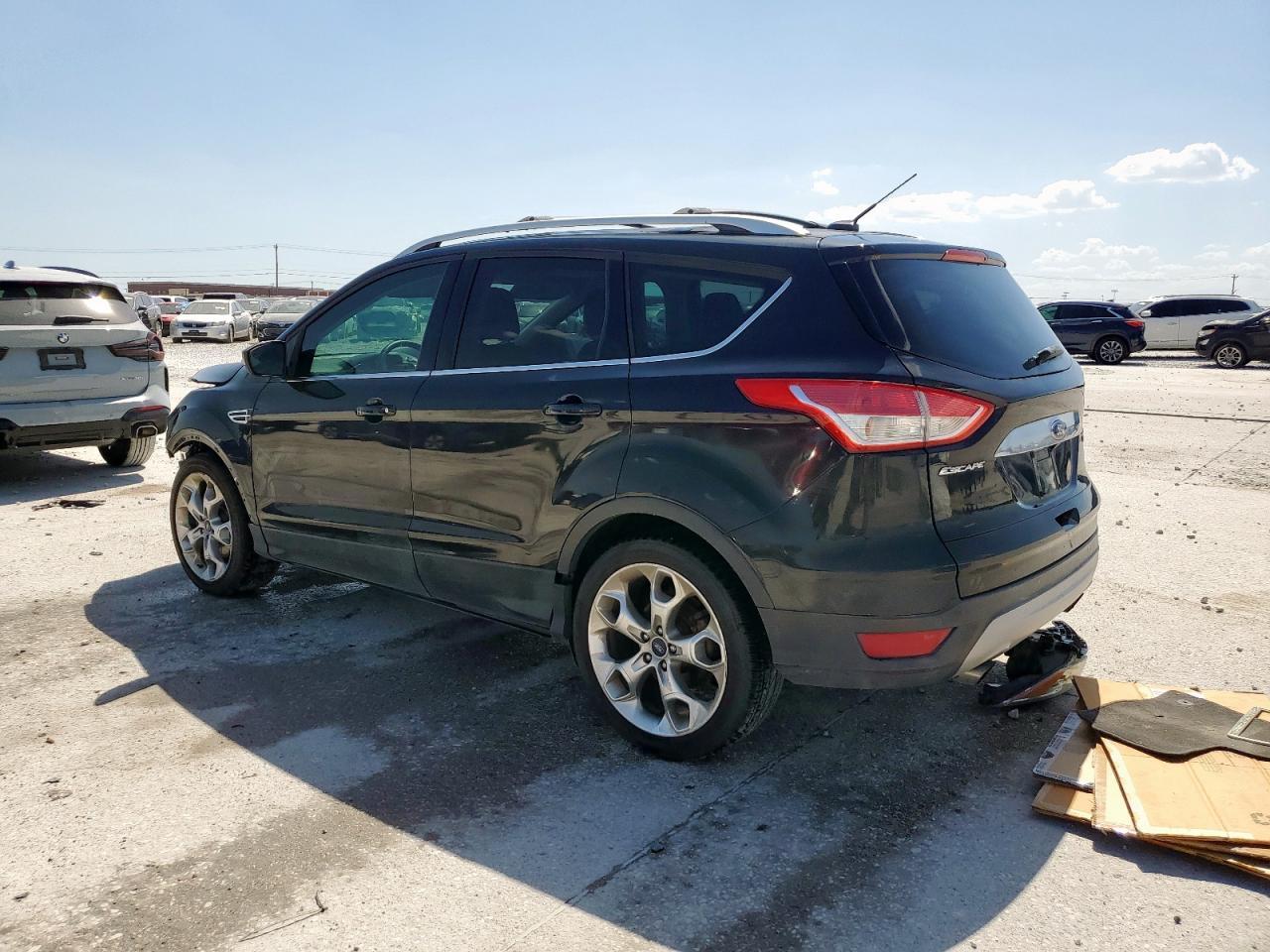 2015 Ford Escape Titanium - Image 2
