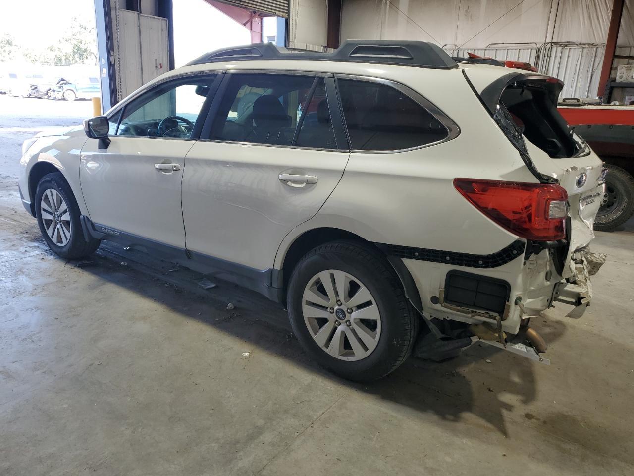 2015 Subaru Outback 2.5I Premium - Фото 2