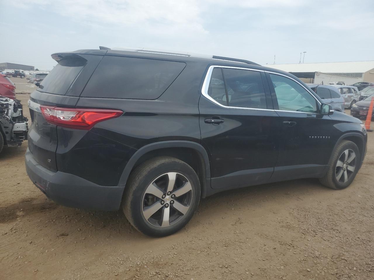 2018 Chevrolet Traverse Lt - Image 3