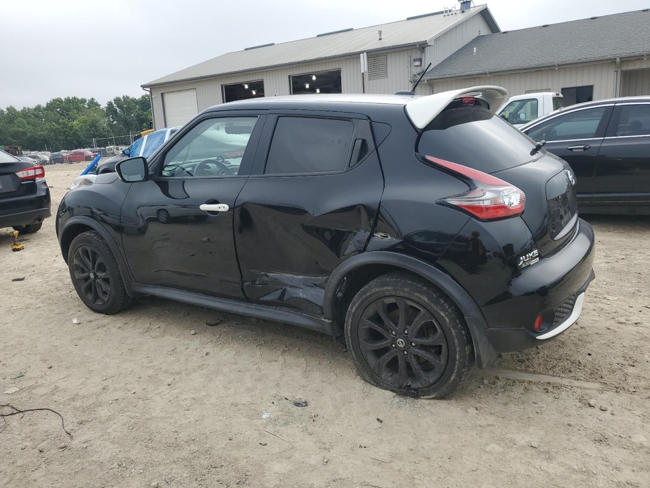 2017 Nissan Juke S - Фото 2