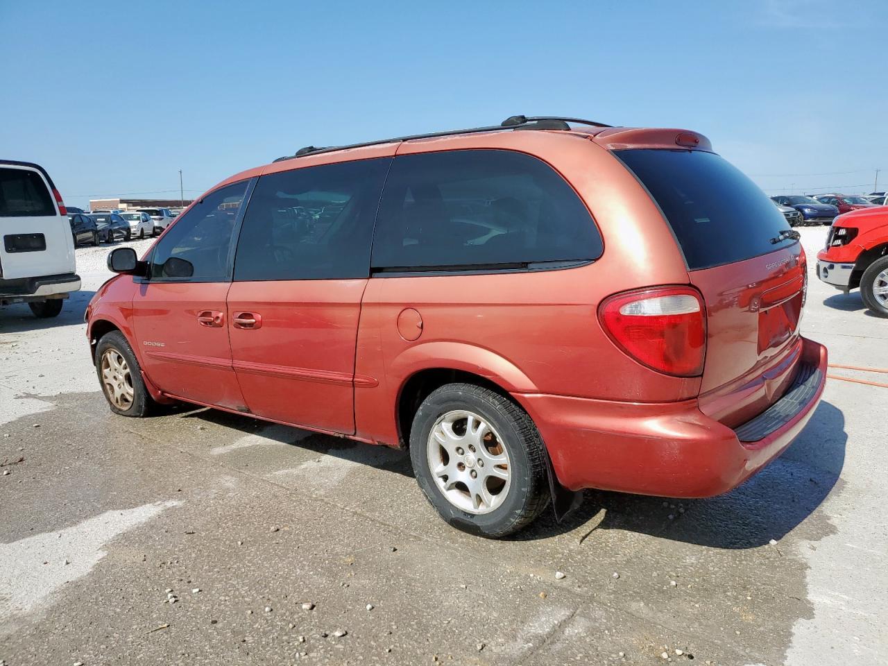 2001 Dodge Grand Caravan Sport - Фото 2
