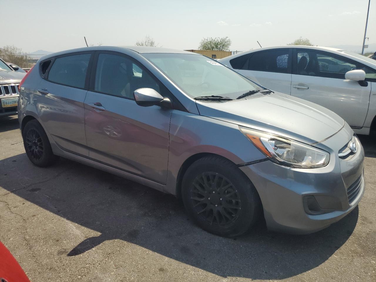 2017 Hyundai Accent Se - Фото 4
