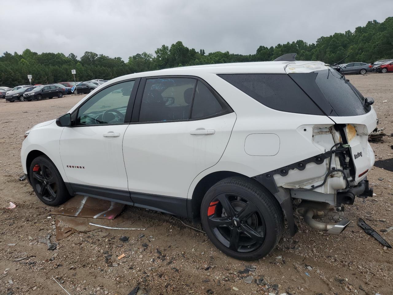 2020 Chevrolet Equinox Lt - Image 2