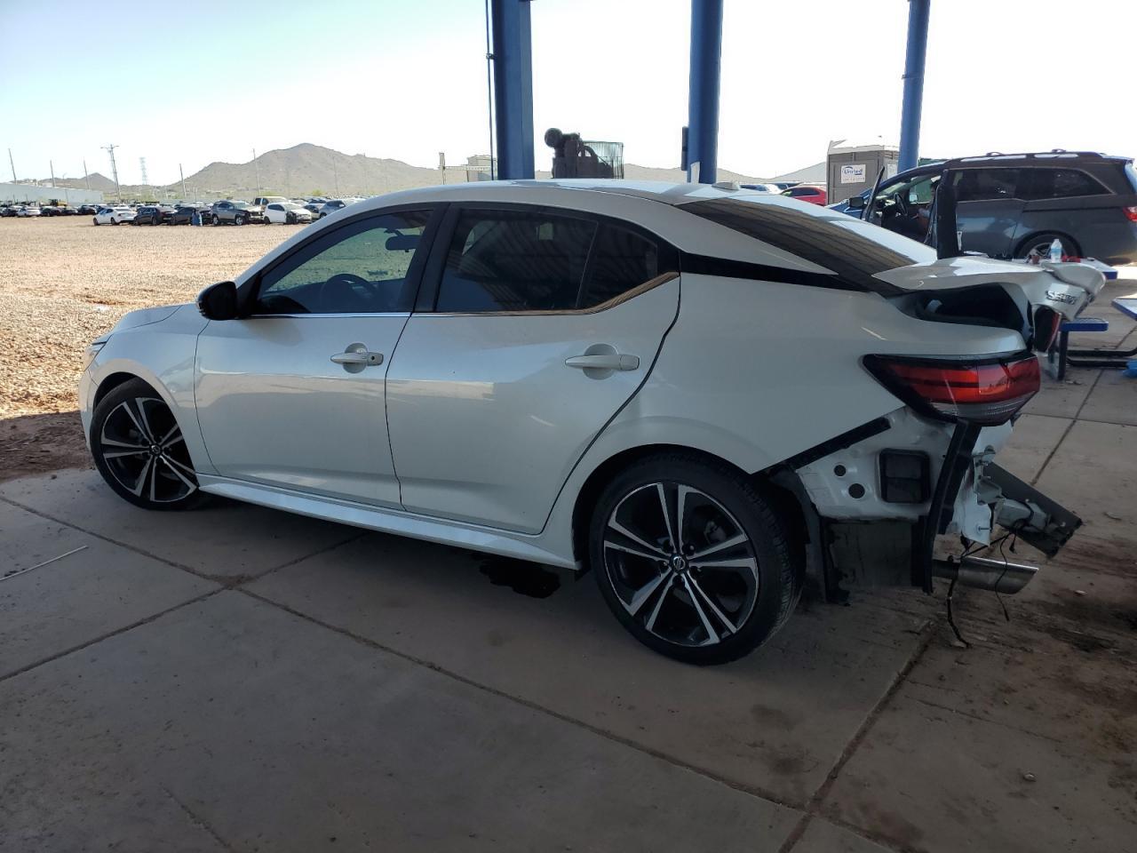 2020 Nissan Sentra - Фото 2