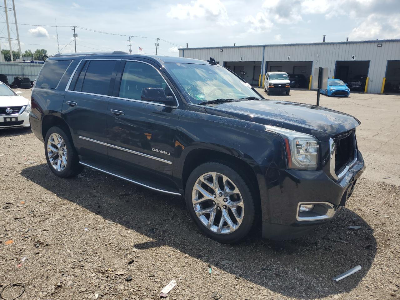 2016 GMC Yukon Denali - Image 4