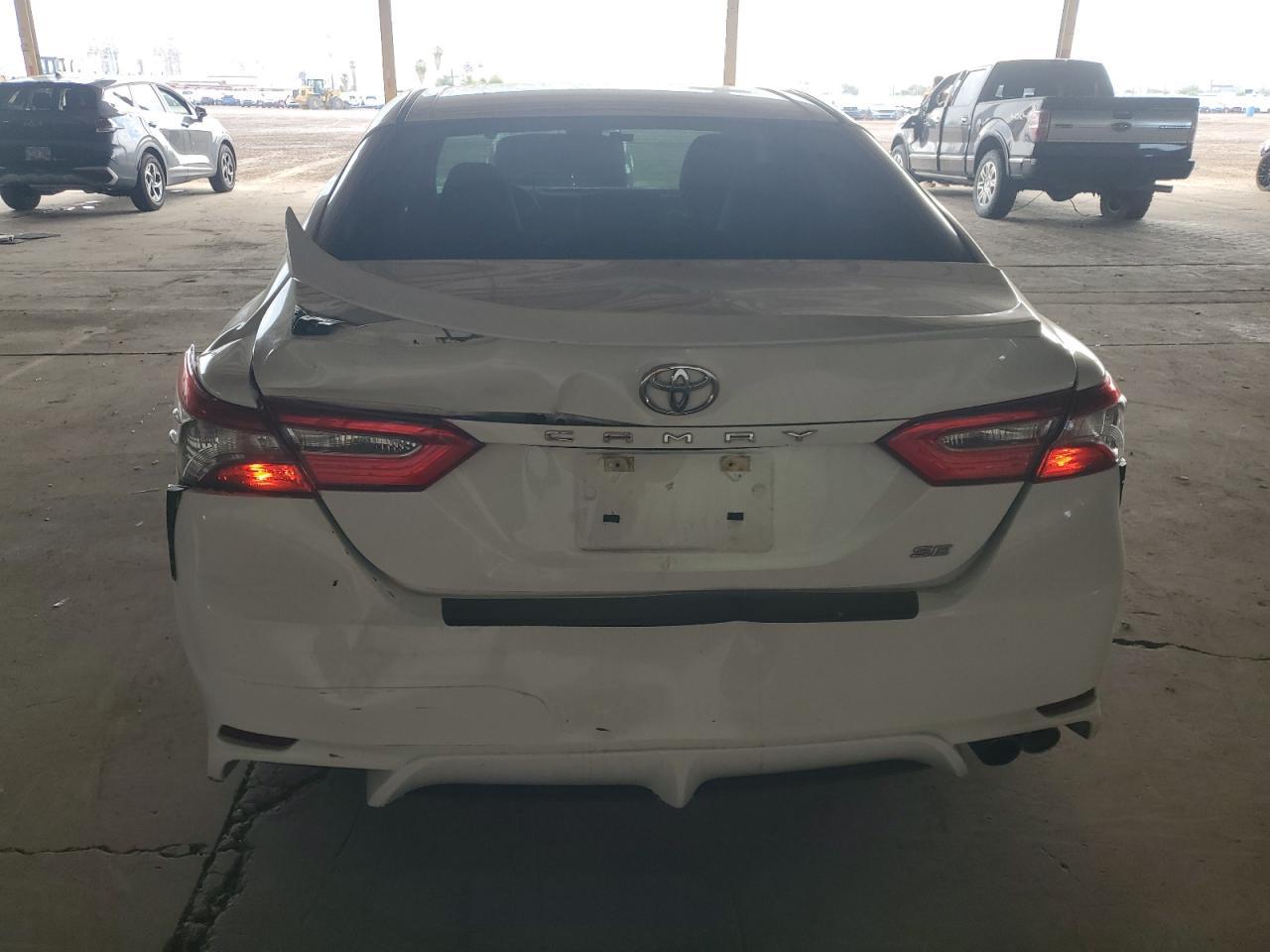 2018 Toyota Camry L - Фото 6