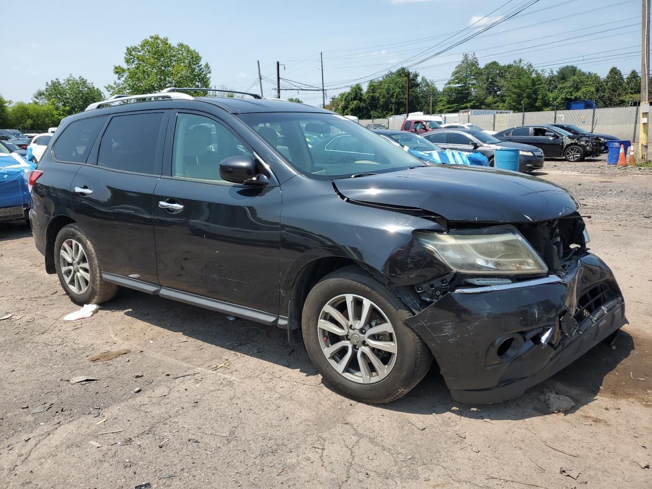 2016 Nissan Pathfinder S - Image 4