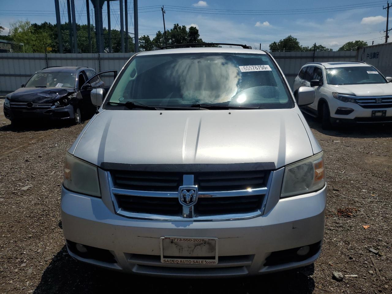 2010 Dodge Grand Caravan Sxt - Image 5