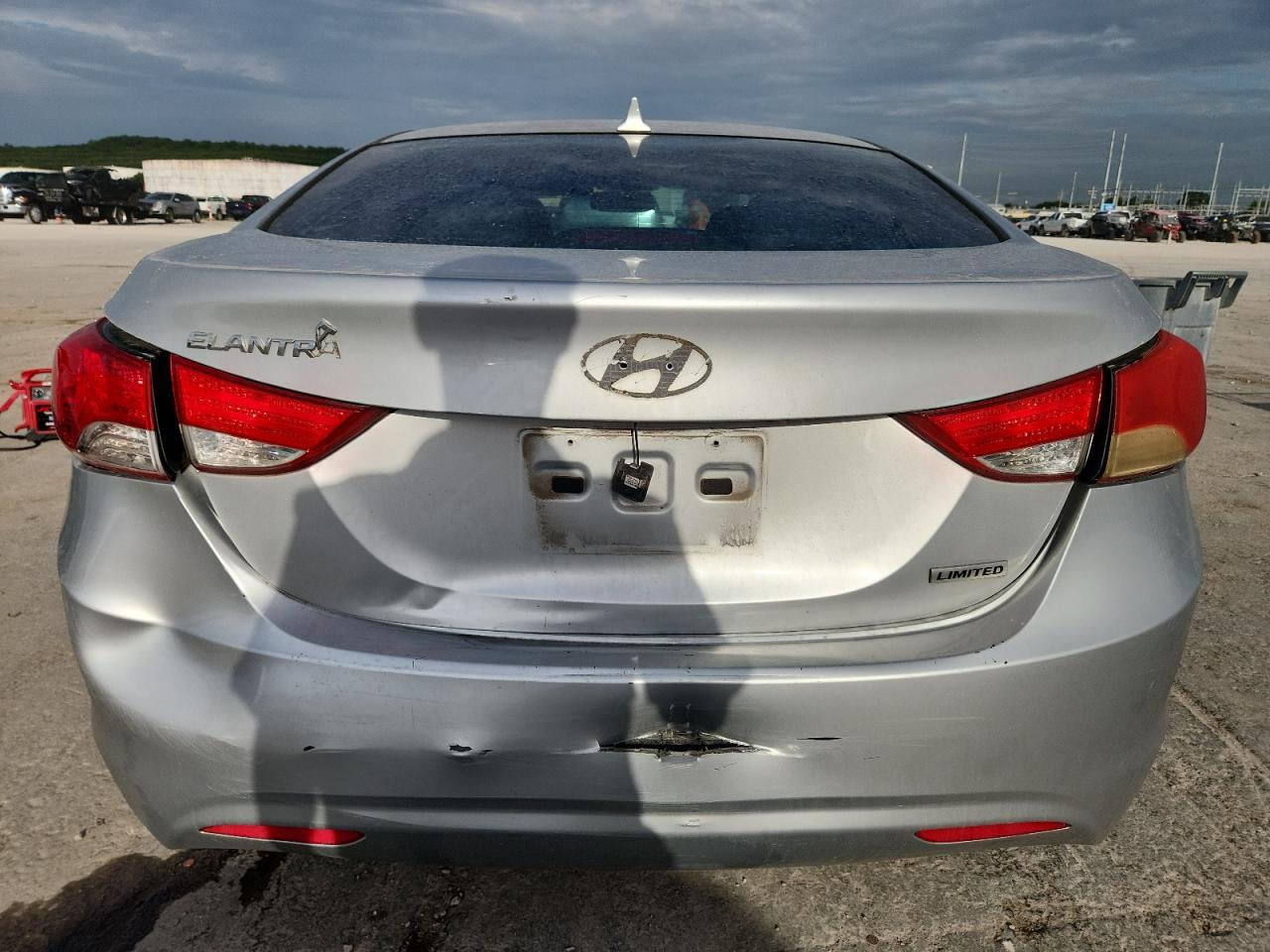 2013 Hyundai Elantra Gls - Фото 6