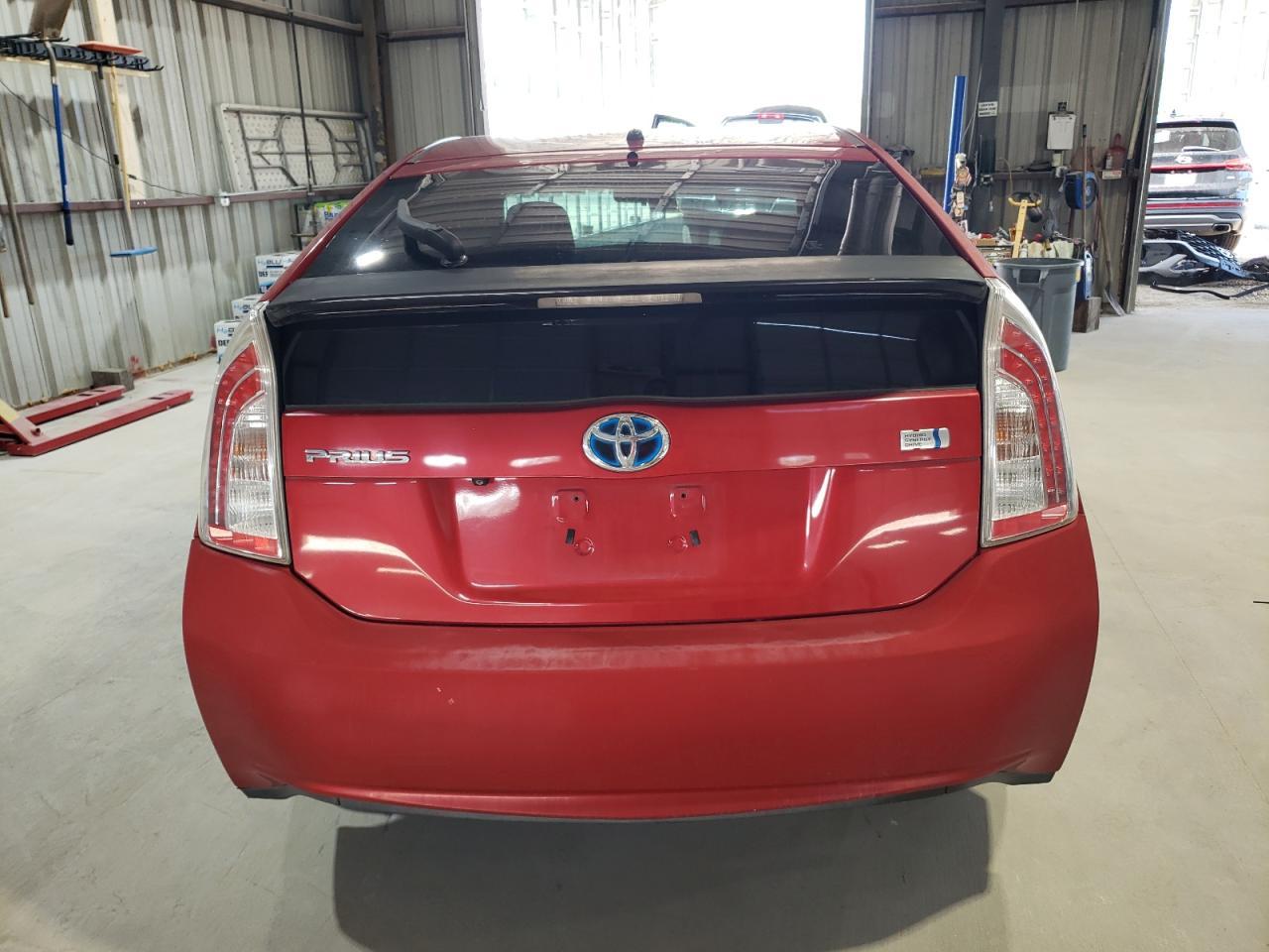 2015 Toyota Prius - Фото 6