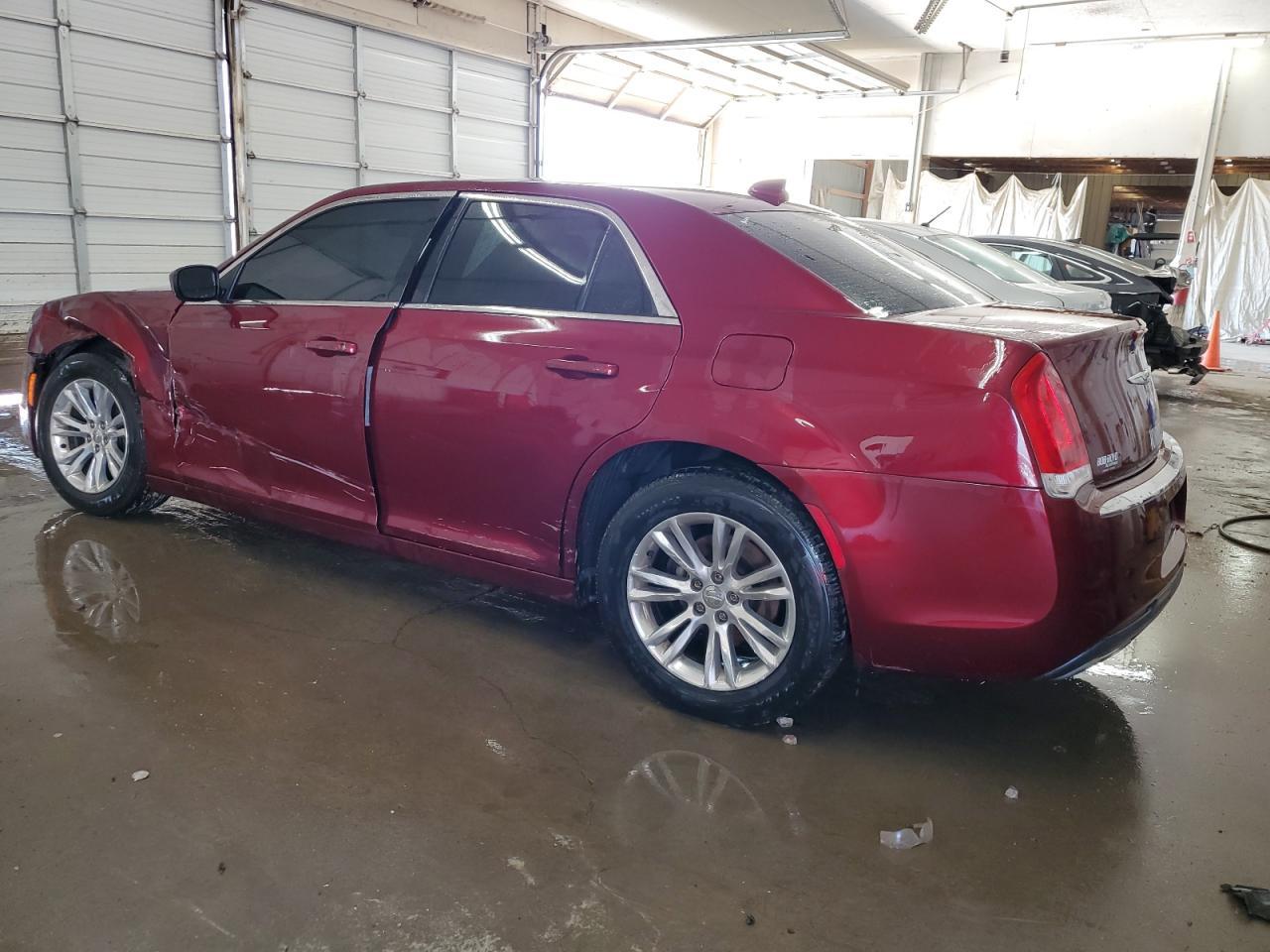 2018 Chrysler 300 Touring - Image 2