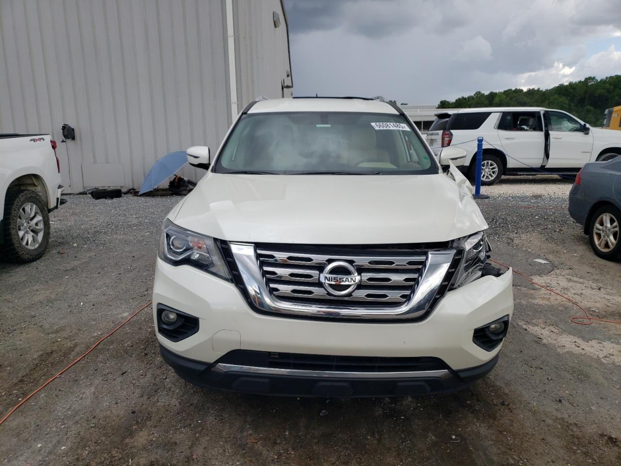 2018 Nissan Pathfinder S - Image 5