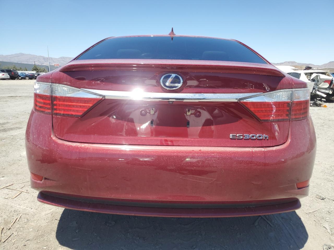 2015 Lexus Es 300H - Фото 6
