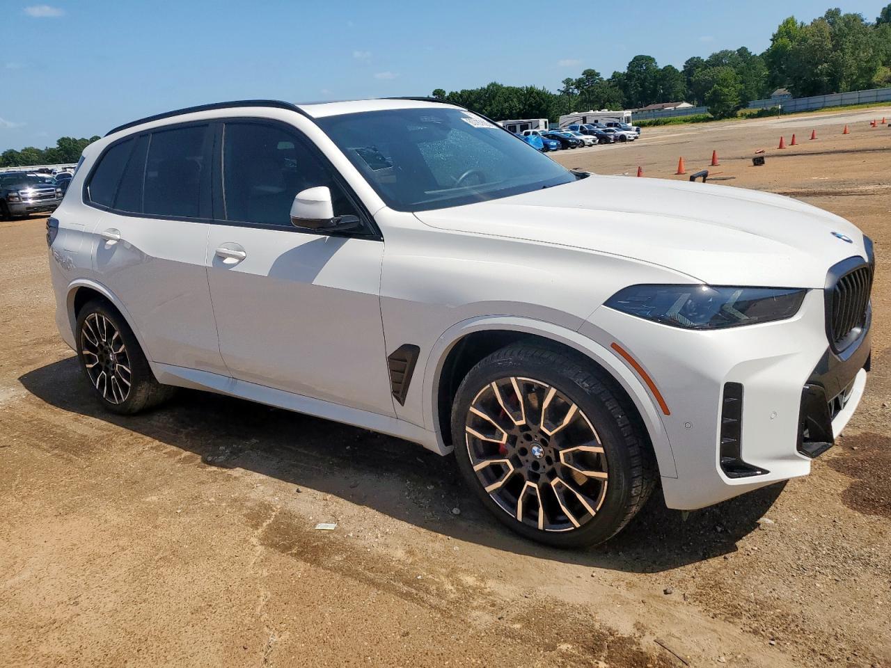 2025 BMW X5 xDrive40I - Image 4