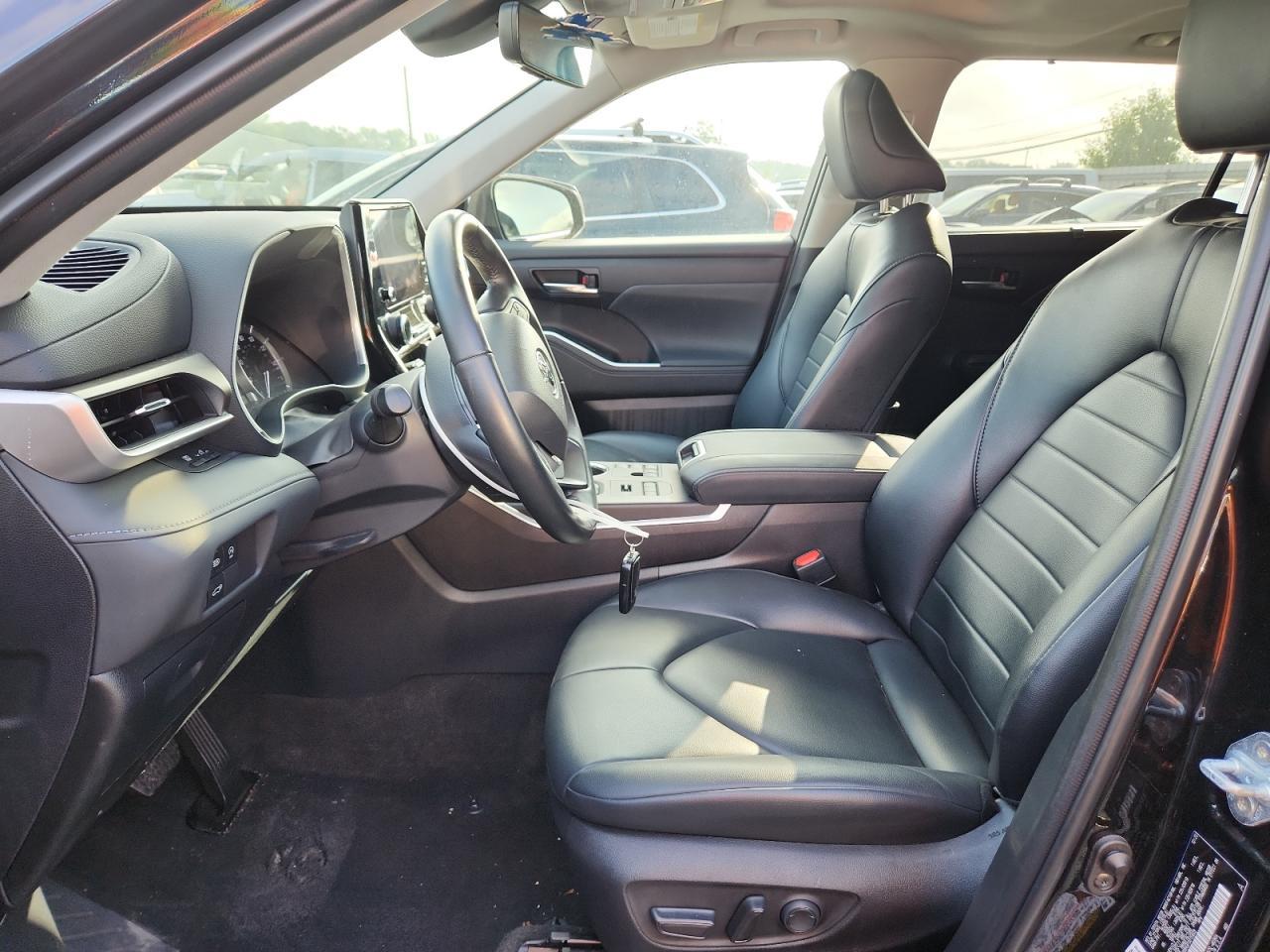 2023 Toyota Highlander L - Фото 7