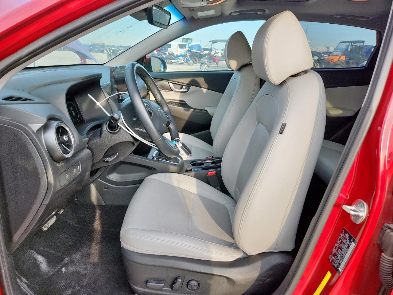 2022 Hyundai Kona Limited - Image 7