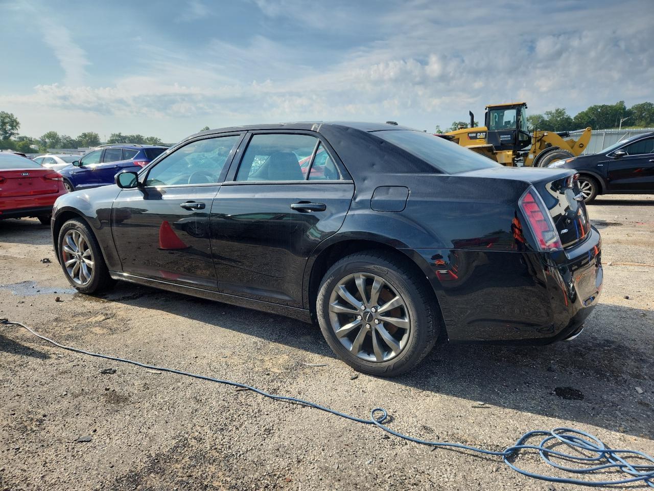 2014 Chrysler 300 S - Image 2