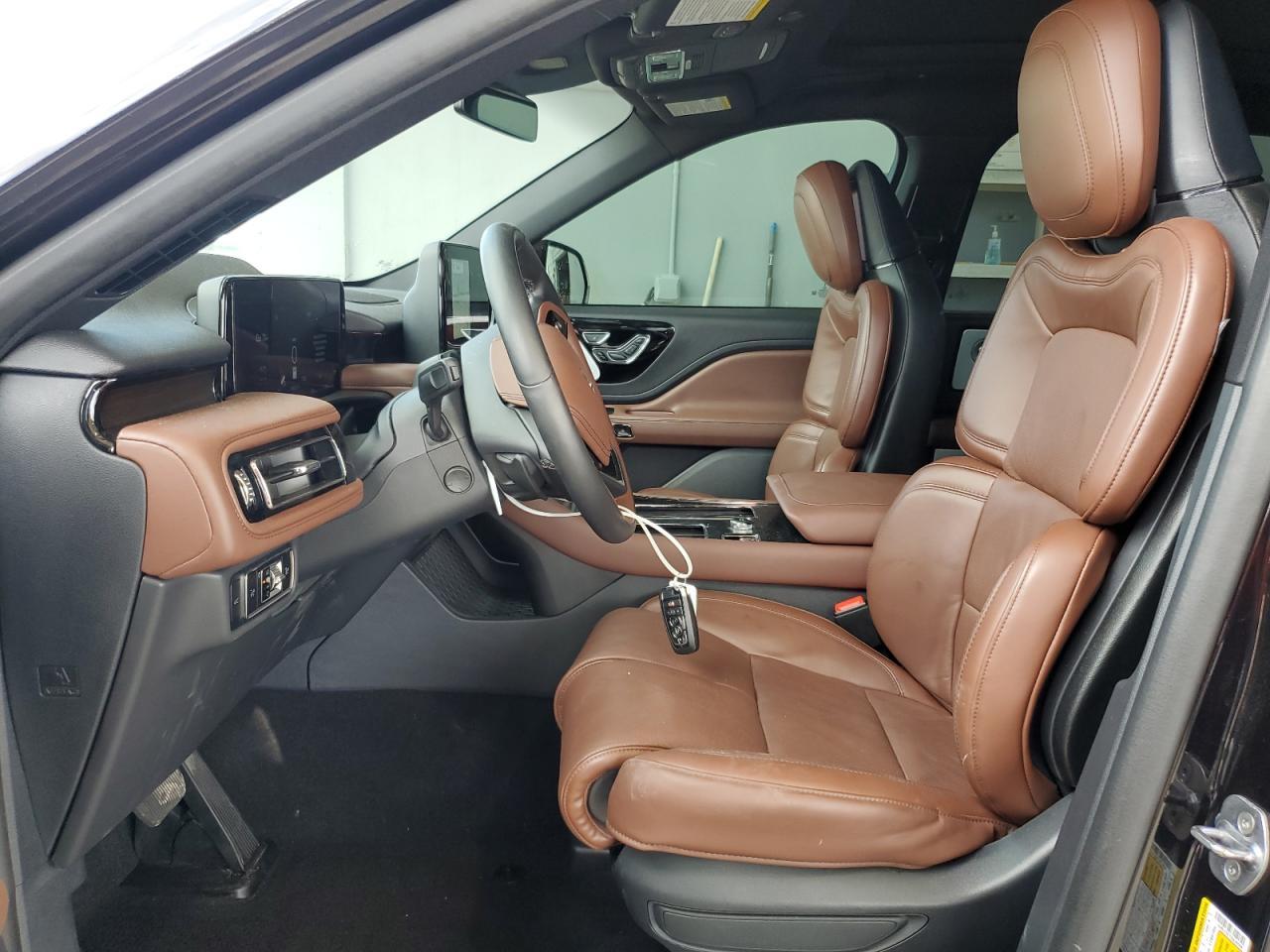 2025 Lincoln Aviator Reserve - Image 7
