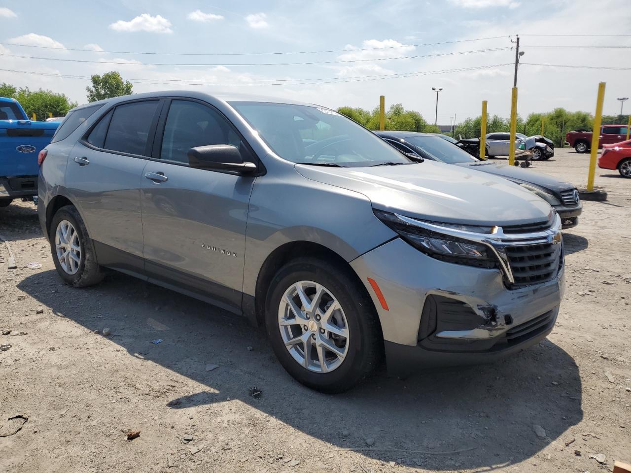 2023 Chevrolet Equinox Ls - Фото 4