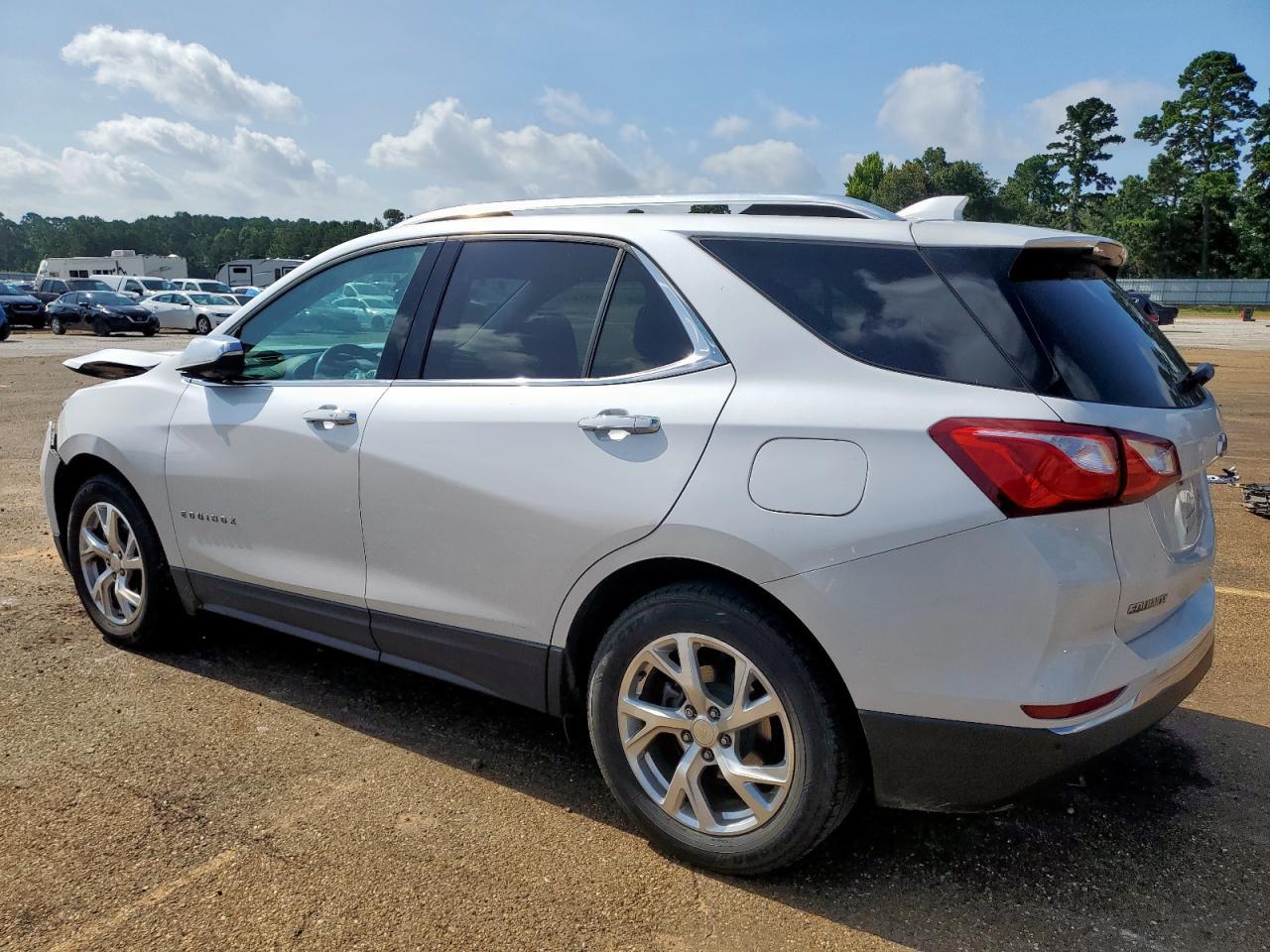2020 Chevrolet Equinox Premier - Фото 2